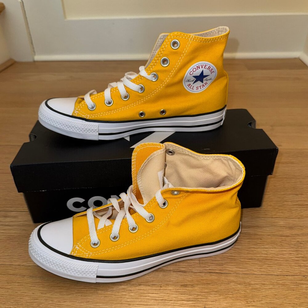 CONVERSE HIGH TOP SNEAKERS IN YELLOW CHROME